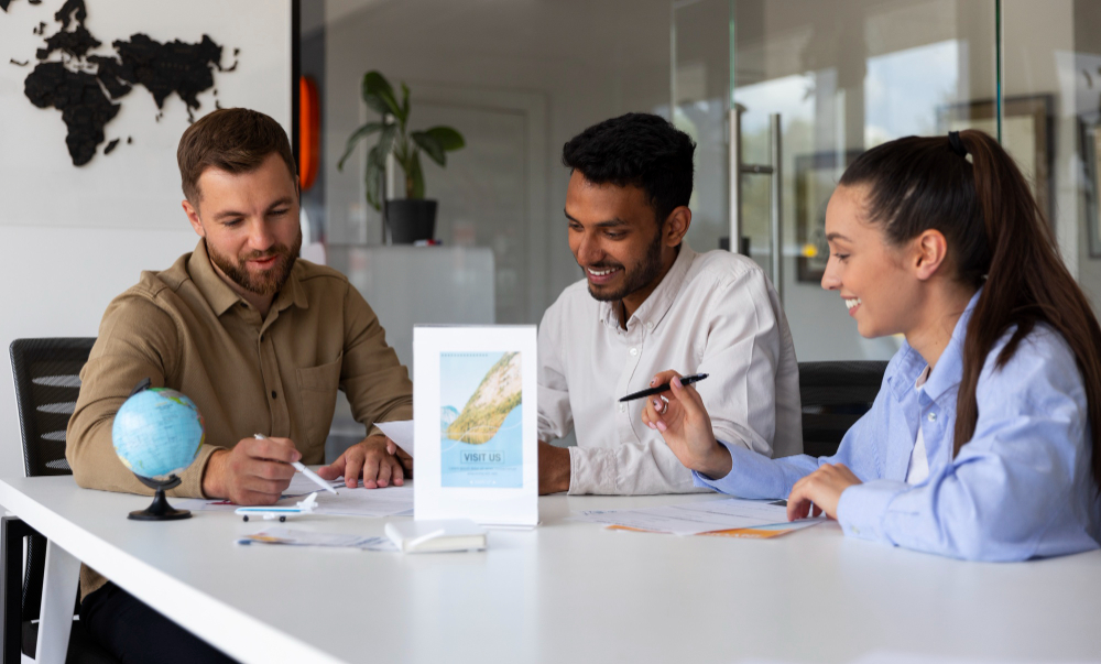 HR Benchmarking: The HR Leader’s Guide to Smarter Decision-Making